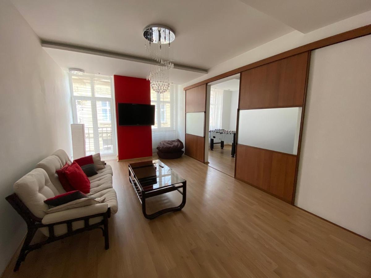 Sova Apartment Lviv Сenter Сity Bagian luar foto