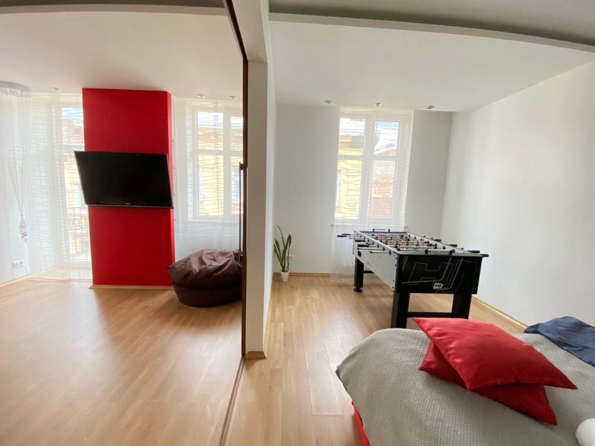 Sova Apartment Lviv Сenter Сity Bagian luar foto