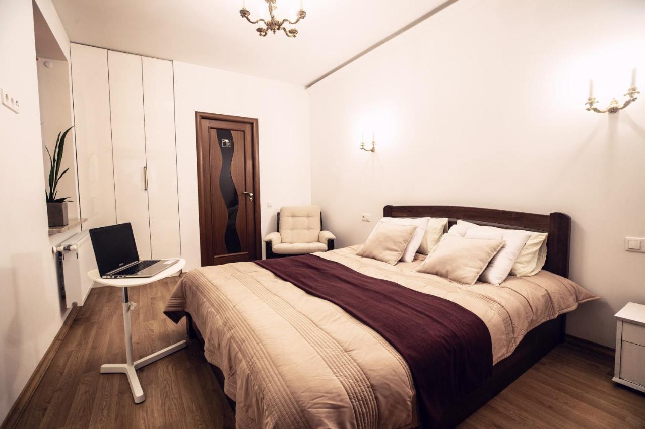 Sova Apartment Lviv Сenter Сity Bagian luar foto