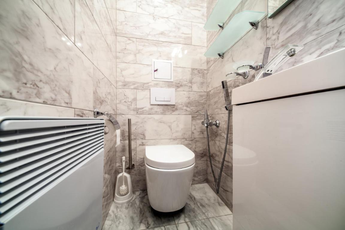 Sova Apartment Lviv Сenter Сity Bagian luar foto