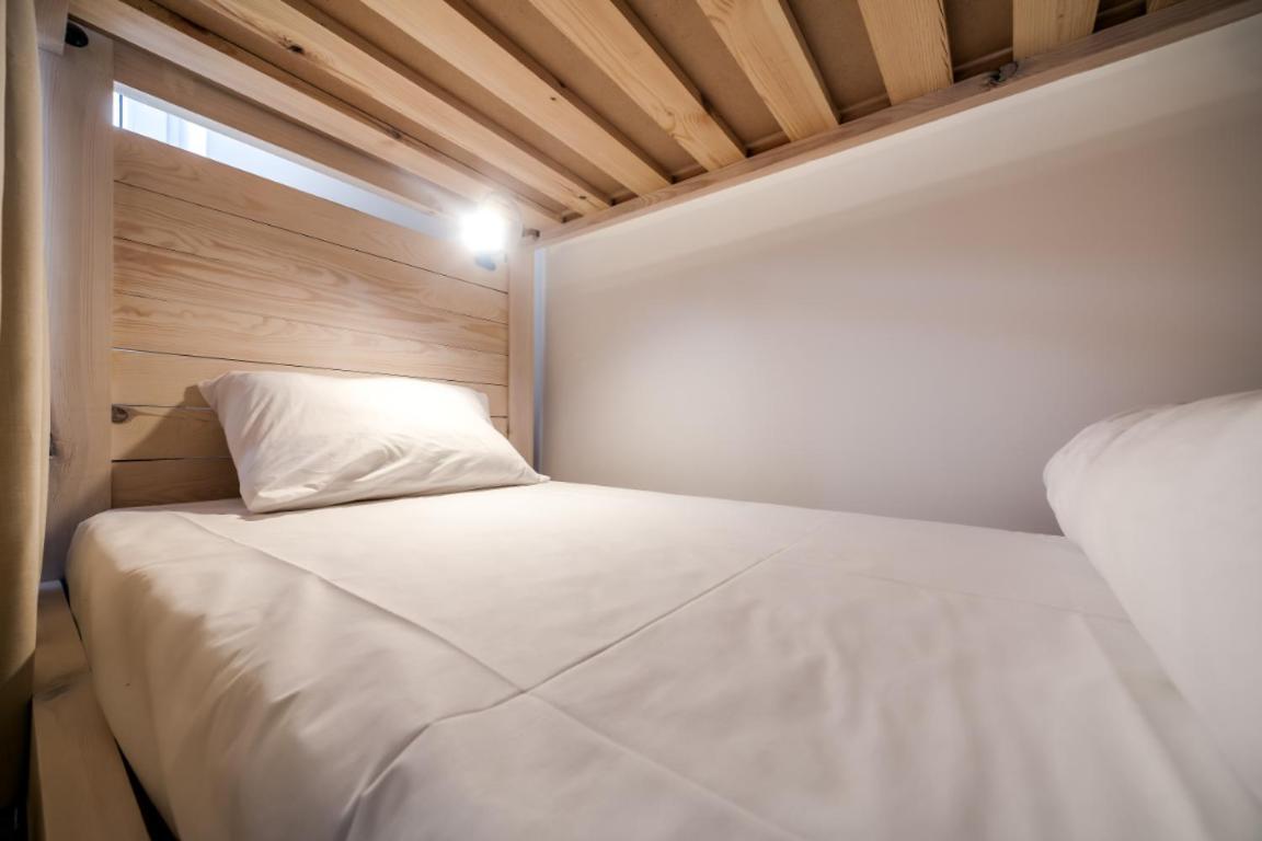 Sova Apartment Lviv Сenter Сity Bagian luar foto